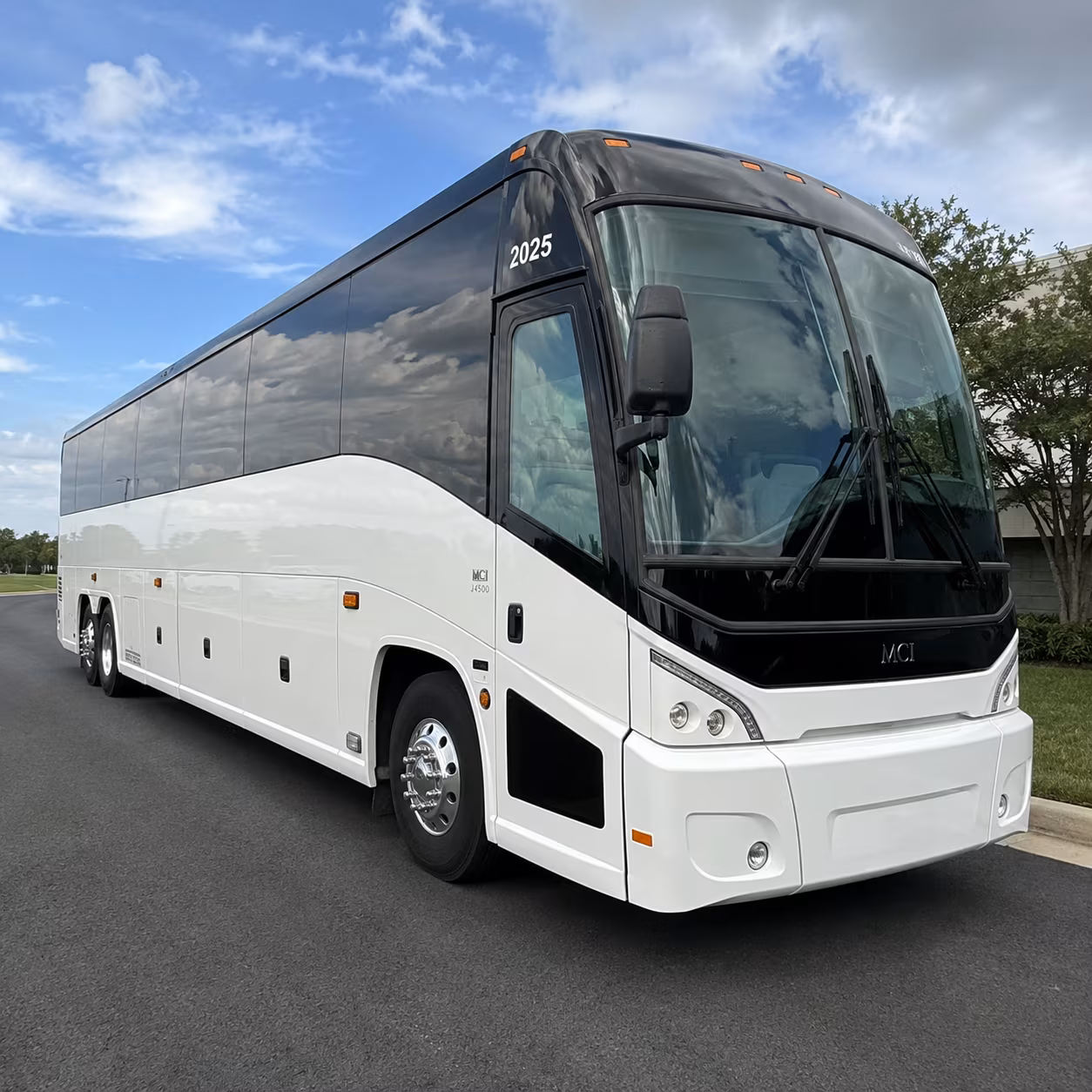 convention shuttle buses to the san diego convention center