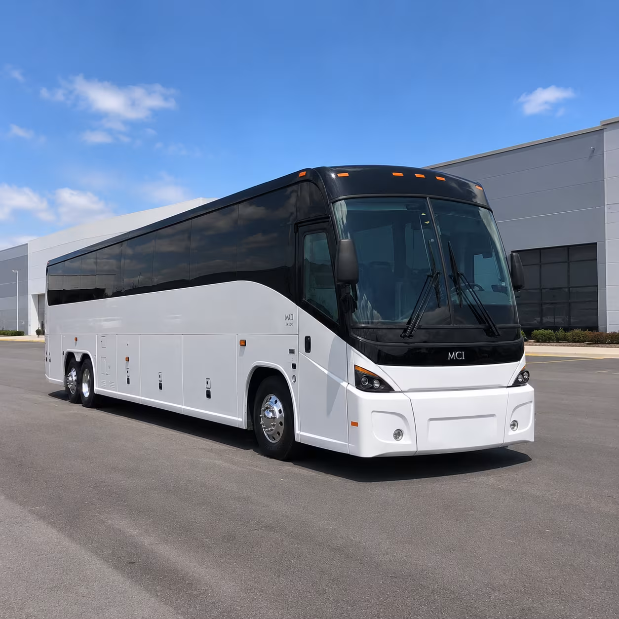 shuttle buses at mcclellan palomar airport cld in carlsbad