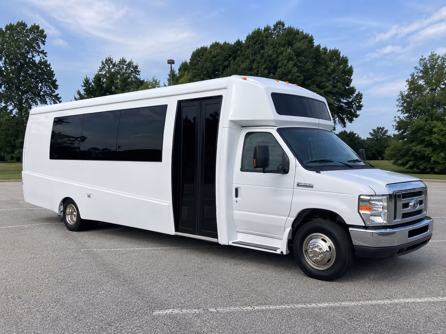 vista 18 passenger party bus